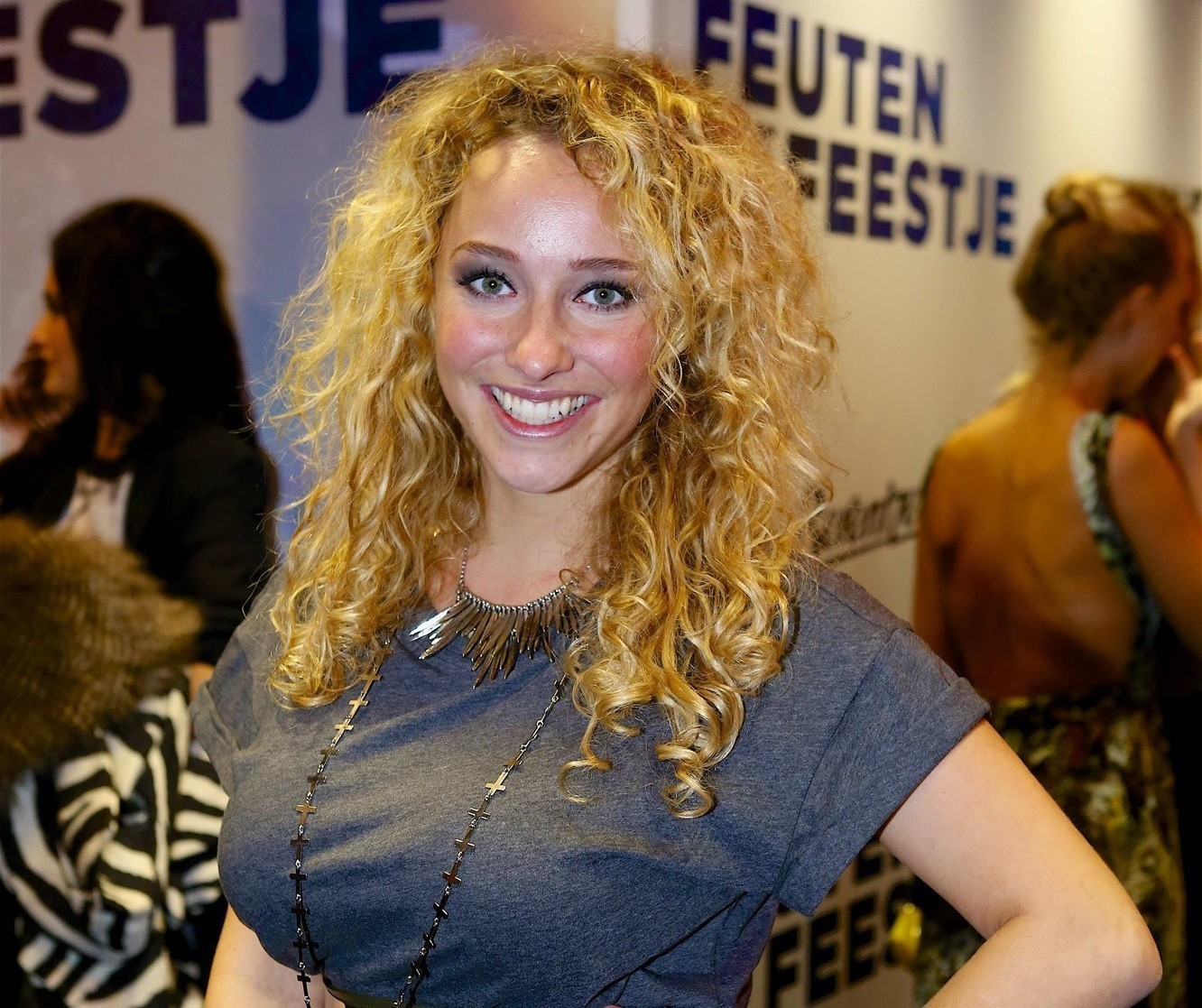 Borstimplantaten deden Zimra Geurts in rolstoel belanden - TVgids.nl